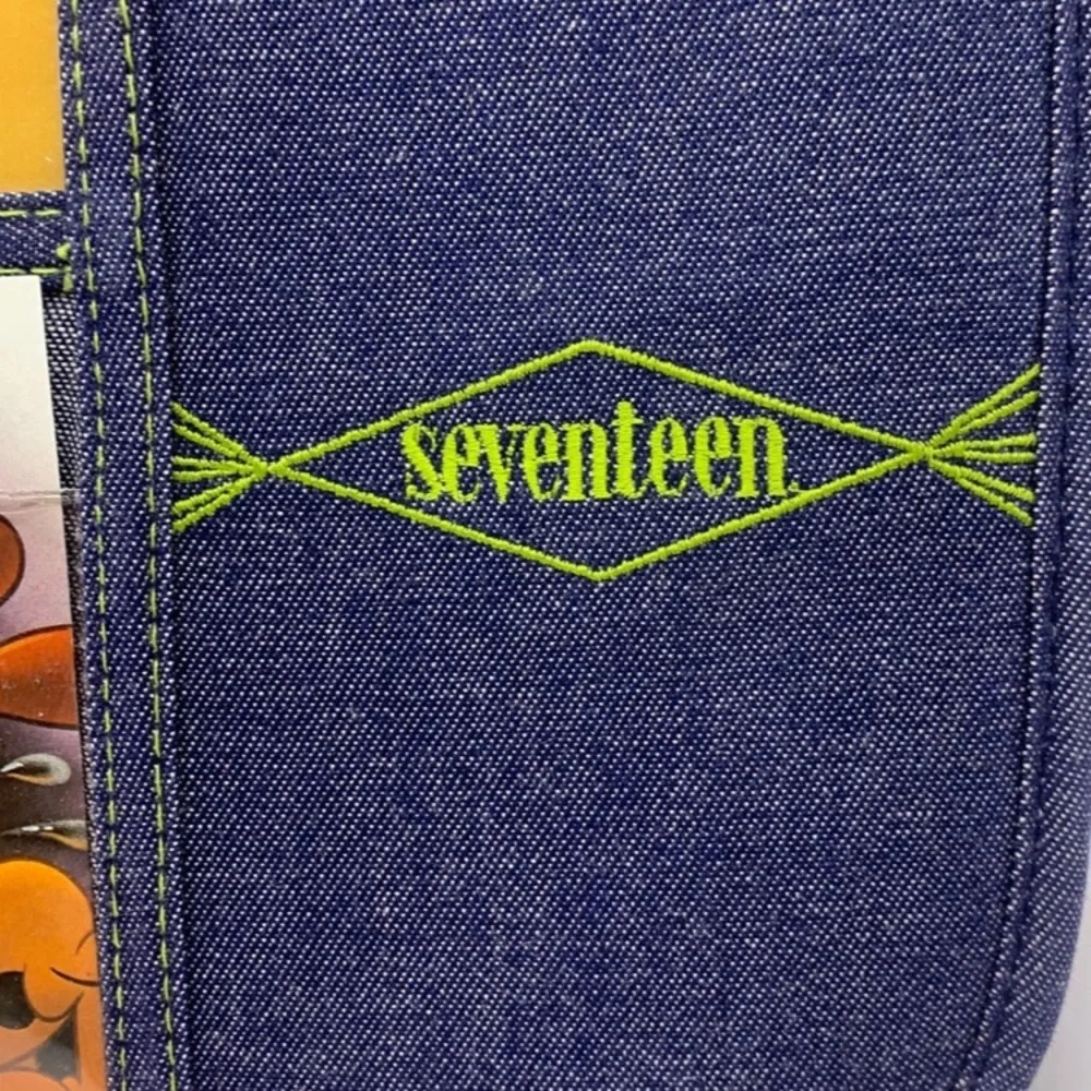 *Nostalgia* 90's  Seventeen zip around denim folder picture inserts